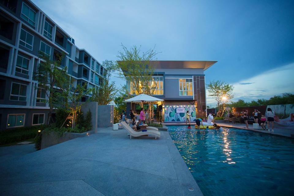 Diamant Modern Room Condominium Resort Chiang Mai Esterno foto